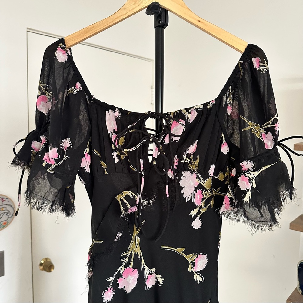 Topshop US Size 4 Floral & Black Midi Dress with Asymmetrical Hem - Picture 7 of 8